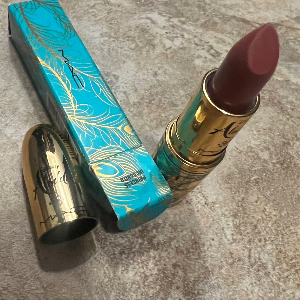 MAC Cosmetics Aladdin Princess Incognito Lipstick
